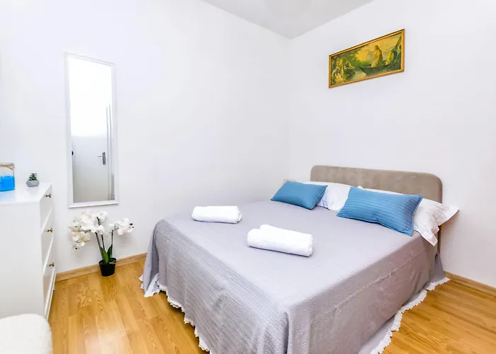 New Apartmán Splitska